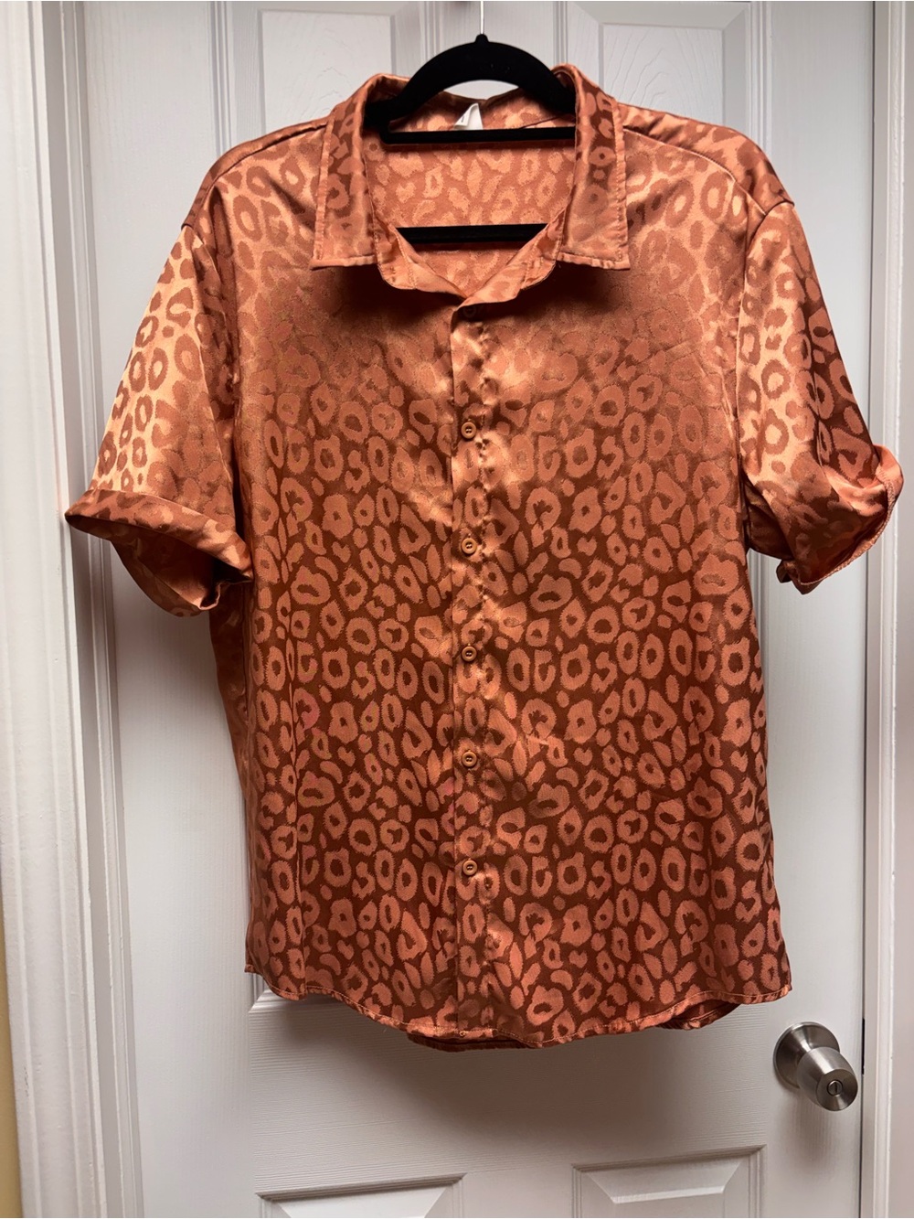Men’s Copper Orange/Brown Leopard Print Satin Button-Up Shirt Size XL